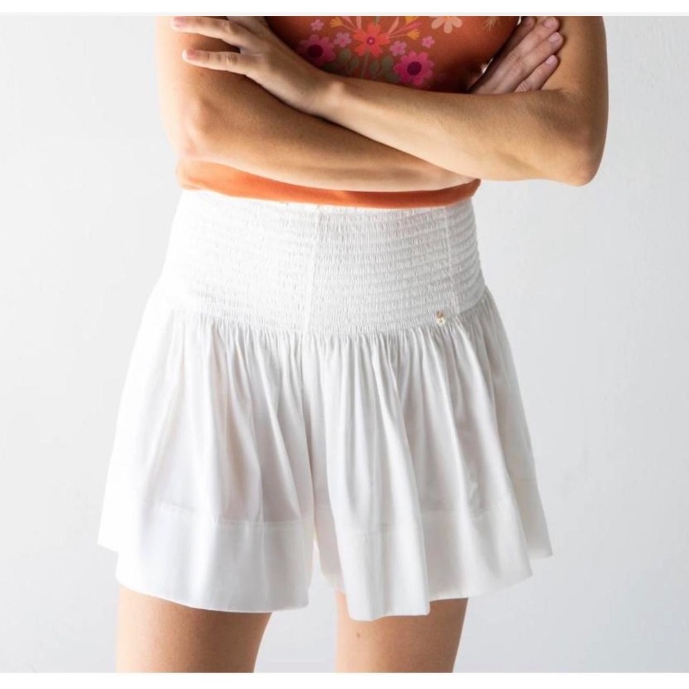 Ivory Natural Life shorts XS